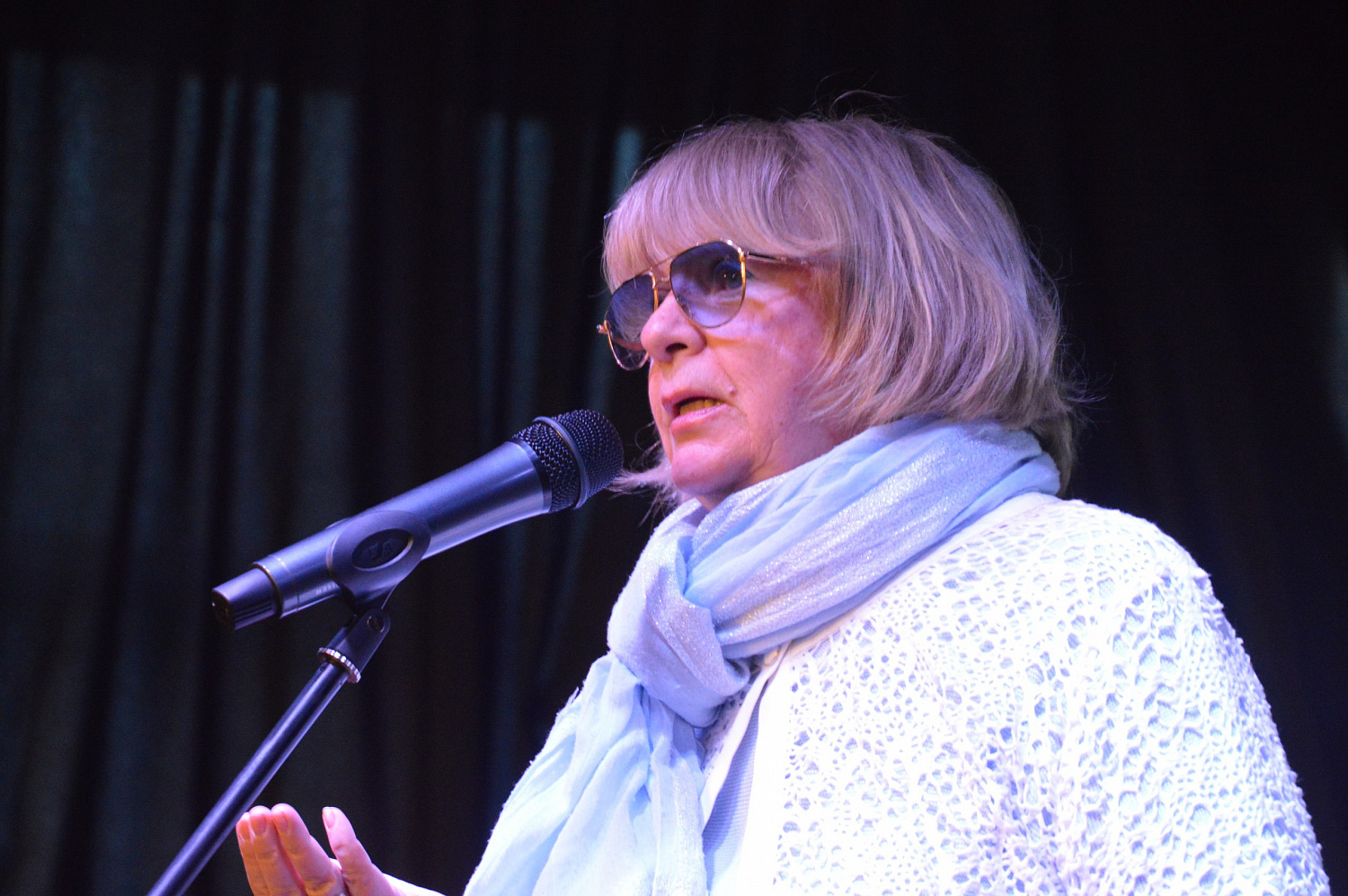 Алла Сурикова: «Мои картины можно смотреть с детьми»
